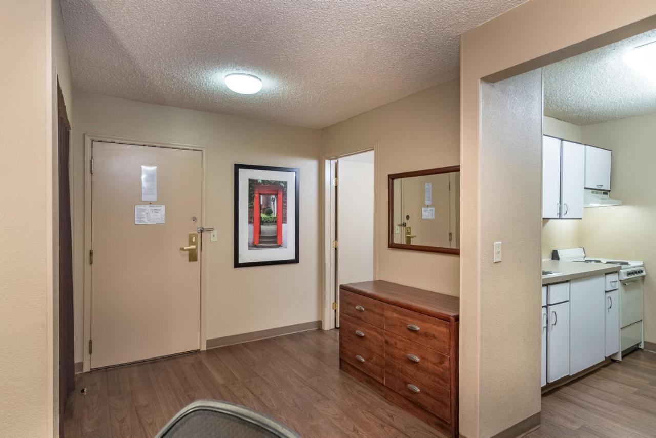Extended Stay America Suites - Oklahoma City - Northwest Экстерьер фото
