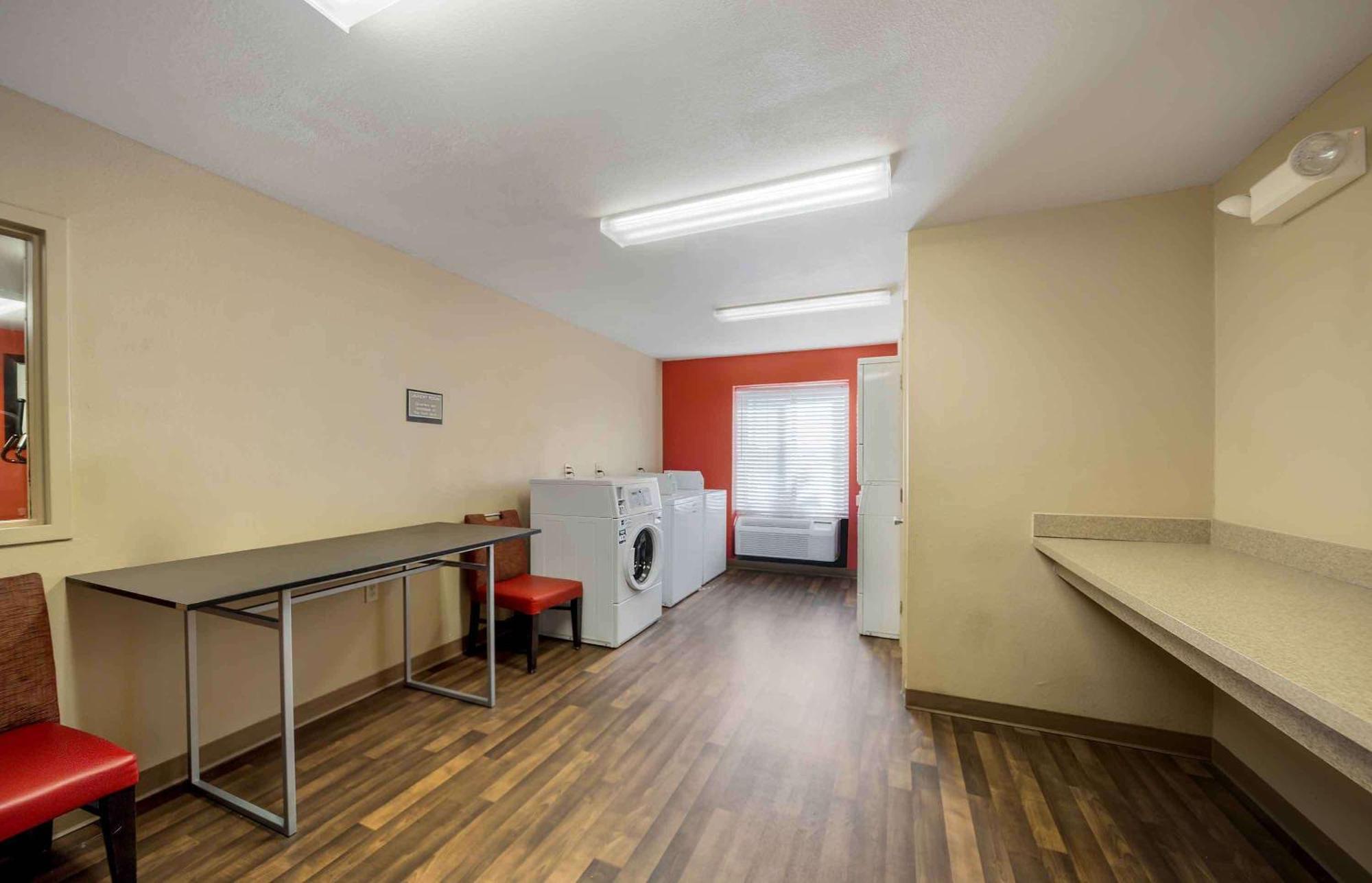 Extended Stay America Suites - Oklahoma City - Northwest Экстерьер фото