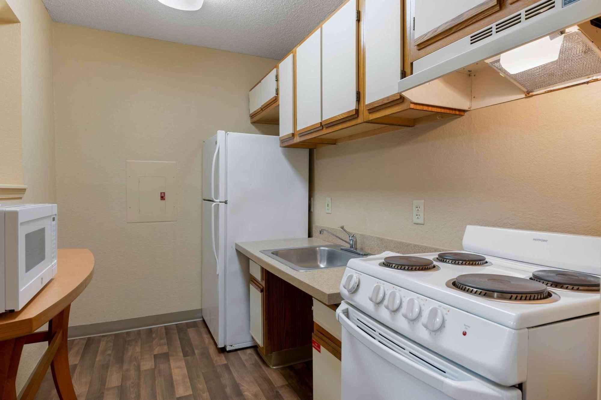 Extended Stay America Suites - Oklahoma City - Northwest Экстерьер фото